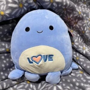 Octopus squishmallow